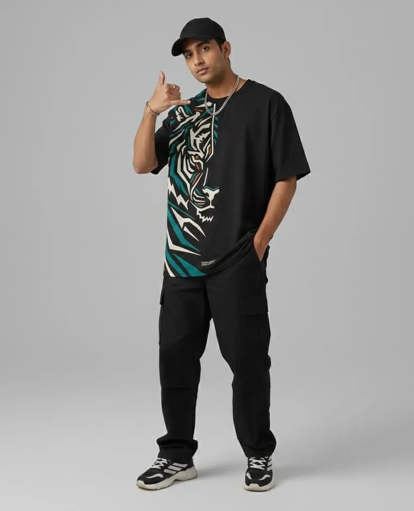 Men’s Black Split Tiger Graphic Oversized T-Shirt (S)
